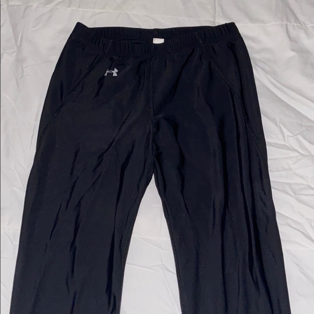 Black under armour leggings